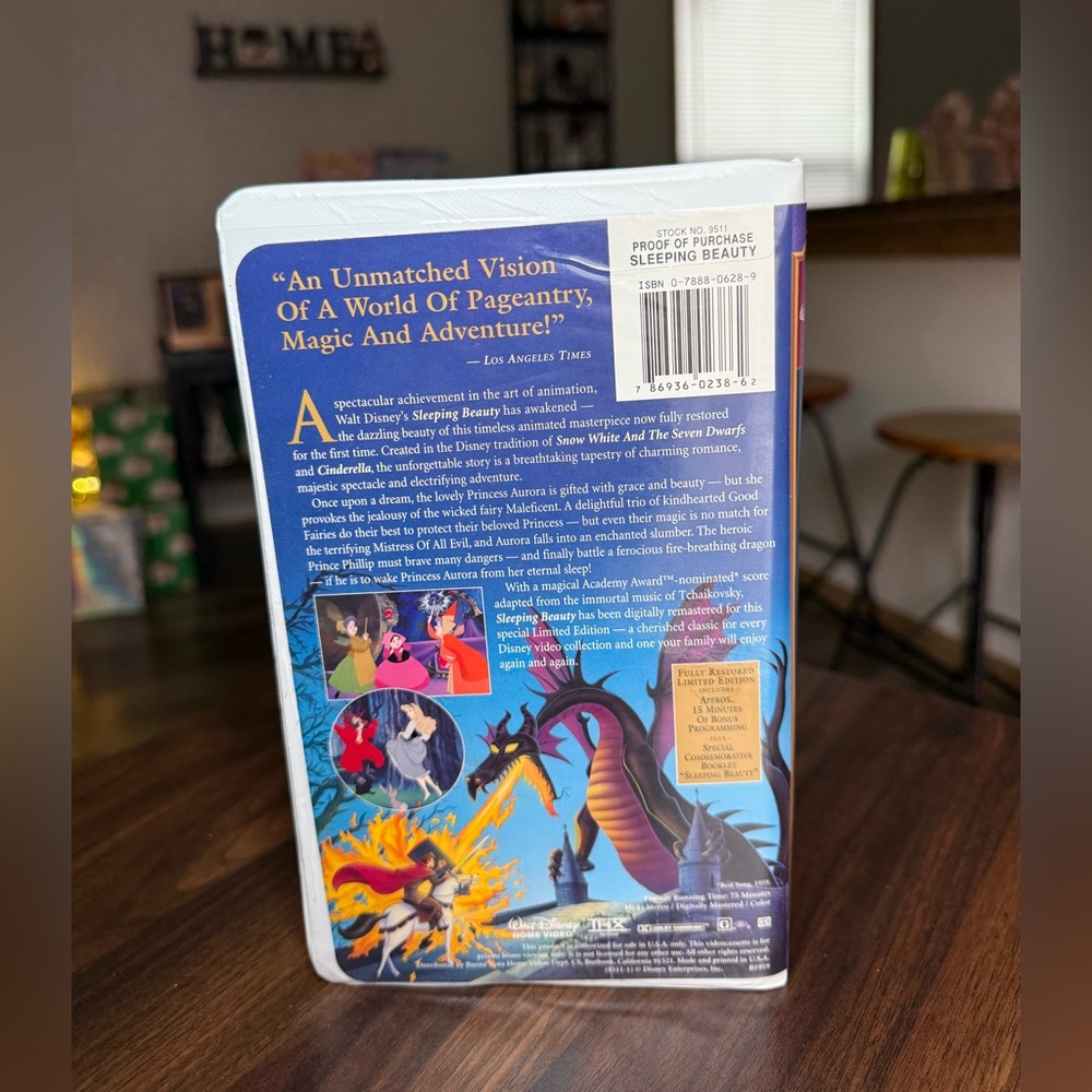 Walt Disney’s Masterpiece Sleeping Beauty VHS - Picture 3 of 5